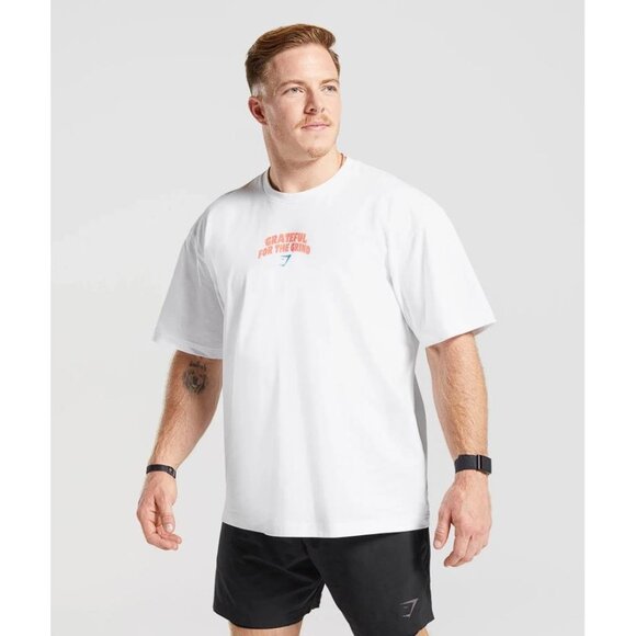 GYMSHARK Men's Noah Ohlsen Oversized Sun T-Shirt Size L - Picture 2 of 6